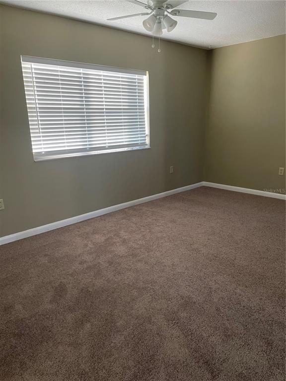 Foto del edificio - 7701 Starkey Rd