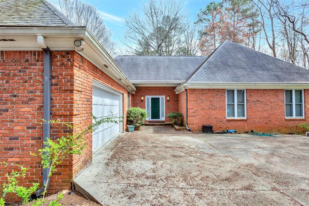front - 4363 S Berkeley Lake Rd NW