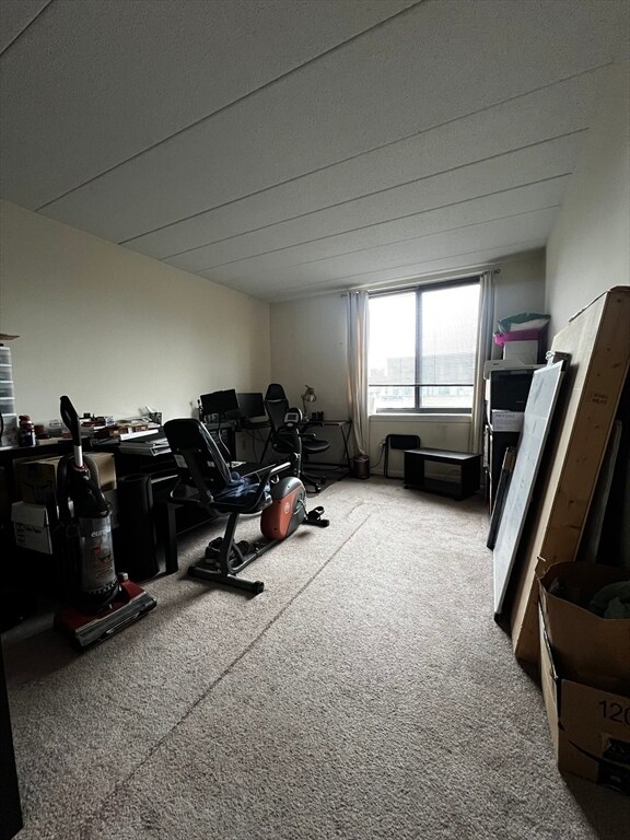 Foto del edificio - 90 Brainerd Rd