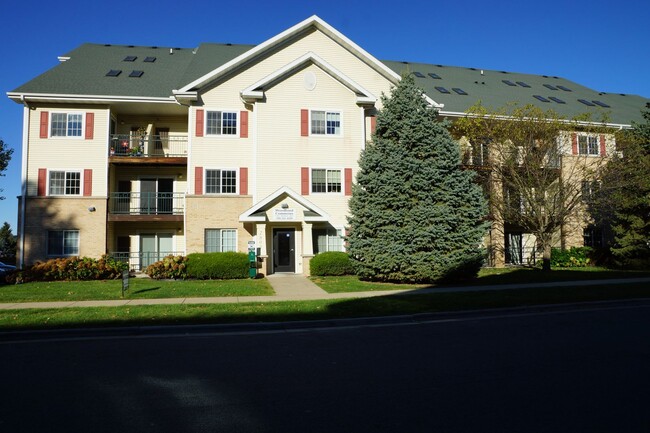 Interior Photo - Woodland Commons Madison