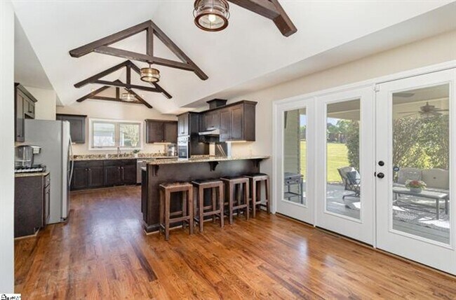 Foto del edificio - Beautiful Home at the Smithfields Country Club