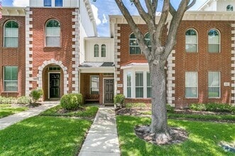 Building Photo - 309 Legends Dr