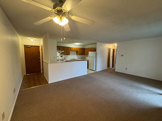 Foto del interior - 382-384 River St