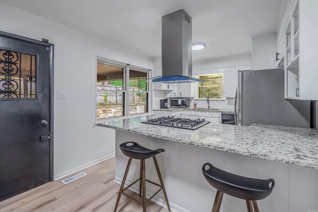 Foto del edificio - Furnished for lease!