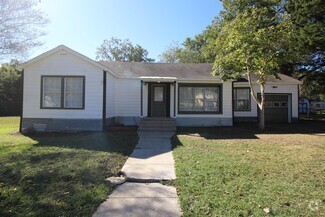 Building Photo - 1015 W Kuykendall St