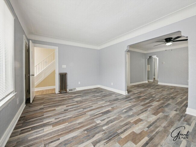 Building Photo - 16831 Mendota St