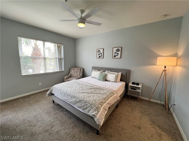 Foto del edificio - 13245 Silver Thorn Loop