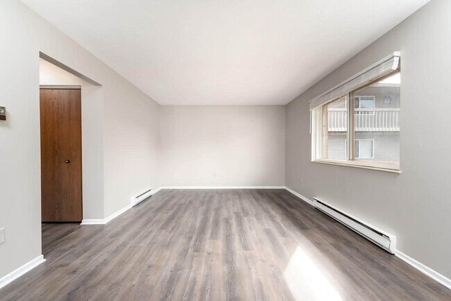 209-217 Free St