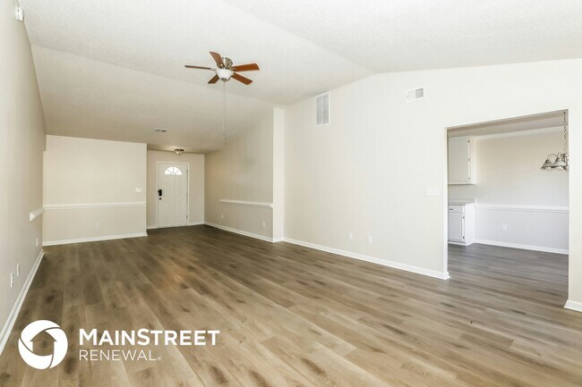 Foto del edificio - 1915 Portwest Way