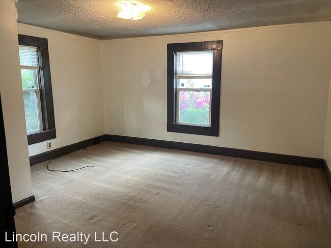 Building Photo - 2 br, 1 bath House - 304 Blitch St