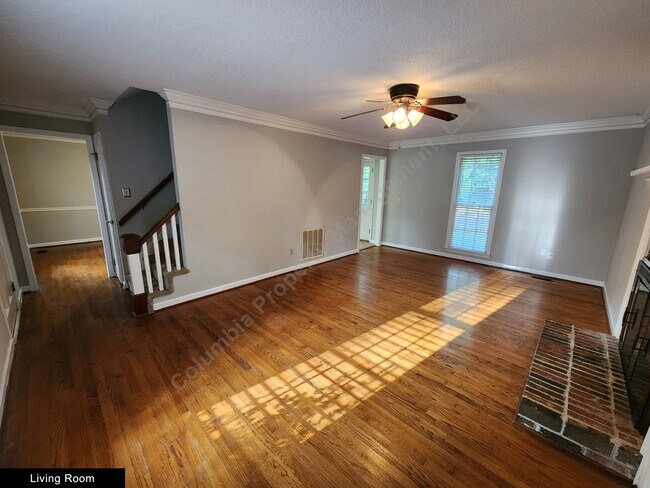 Building Photo - 5 Kinlaugh Ct