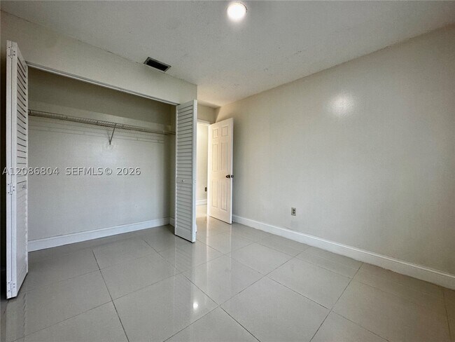 Foto del edificio - 18155 SW 105th Ave