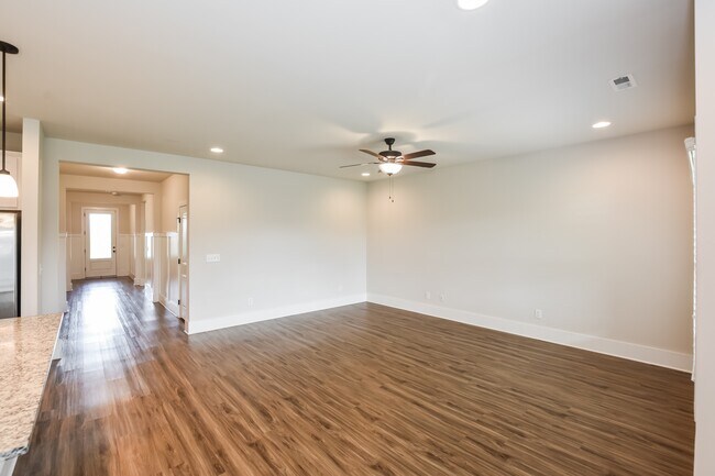 Foto del edificio - 182 Cherry Laurel Dr