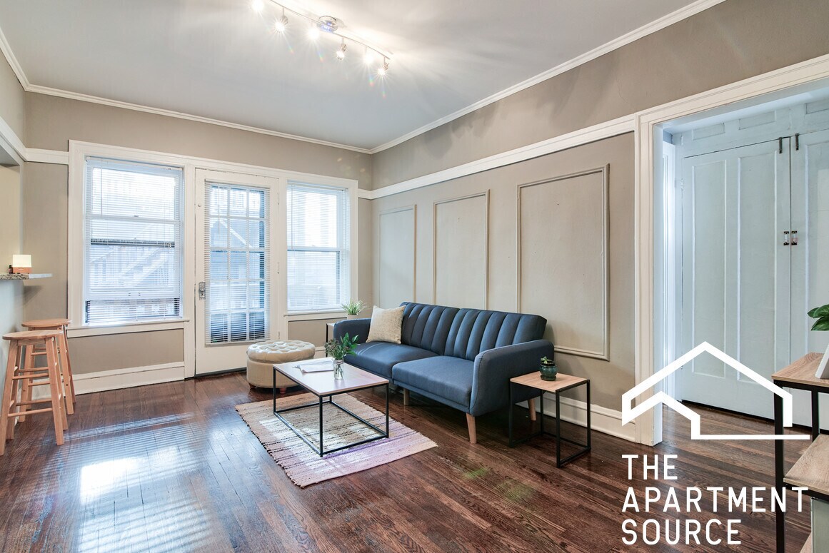 Foto principal - 3505 N Pine Grove Ave