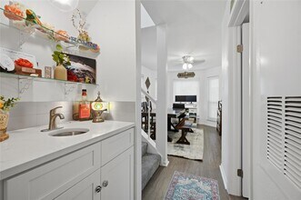 Building Photo - 18617 Egret Bay Blvd