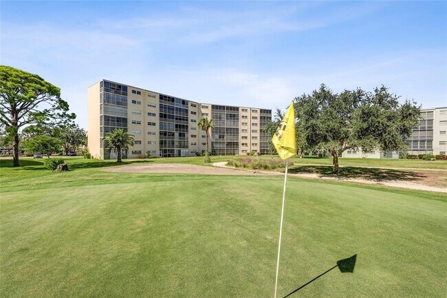 Building Photo - 4040 Ironwood Cir