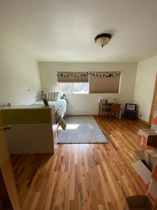 Dormitorio 3 - 1745 500 E