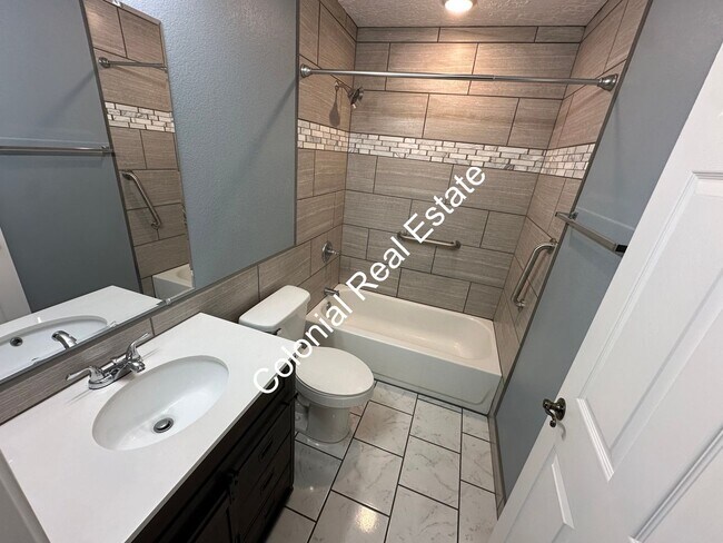 Foto del edificio - 1704 W 12th St