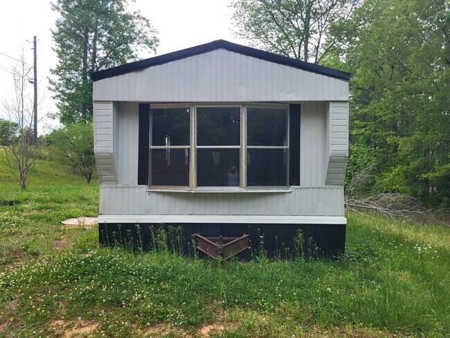 Foto del edificio - 196 Phoenix Dr