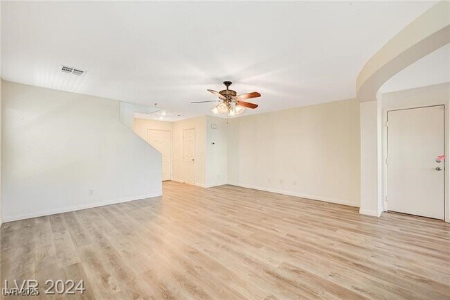 Building Photo - 11540 Kindsland St