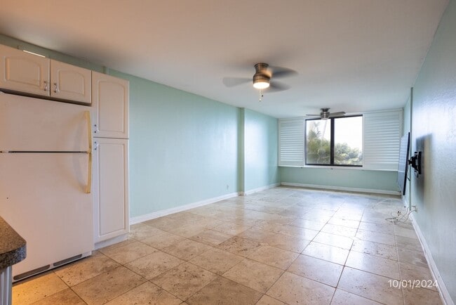Foto del edificio - 1 Bd,1Ba,2Pkg! 51-636 Kamehameha Hwy #511 at $2,300/month