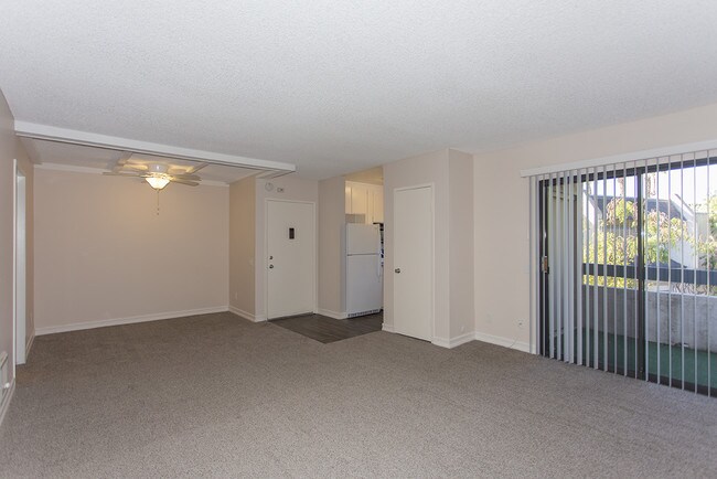 Building Photo - 5500 Morro Way