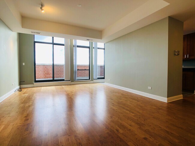 Foto del edificio - 2272 S Archer Ave