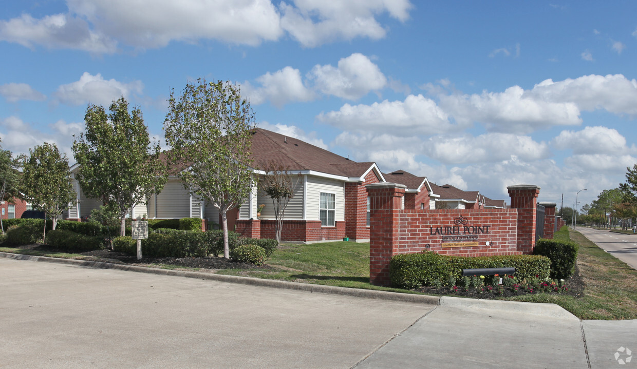 Primary Photo - Laurel Point Senior Apartments