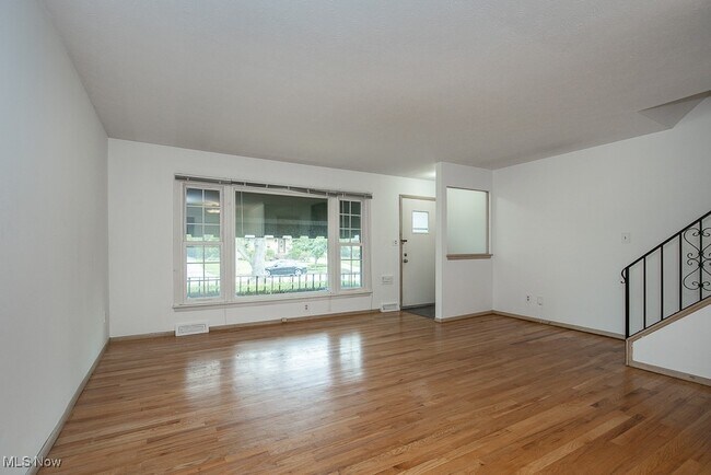 Foto del edificio - 1217 Bonnie Ln