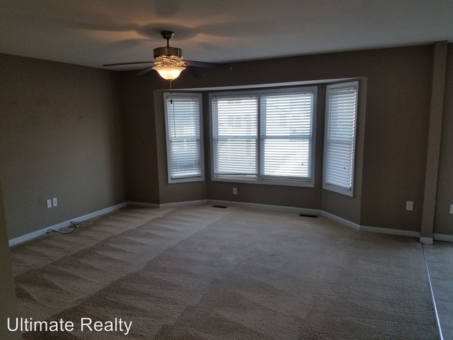 Building Photo - 2470 Harbor Landings Cir