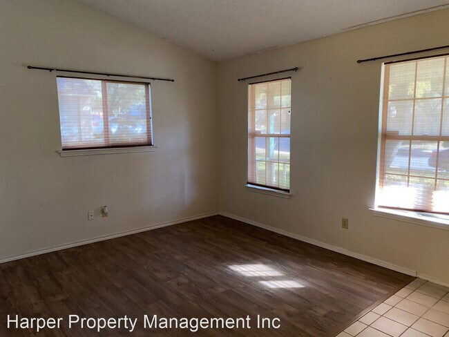 Building Photo - 3 br, 2 bath House - 8419 Timber Lodge