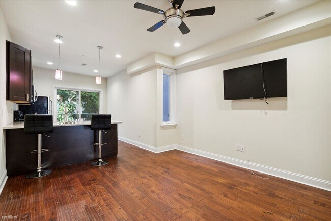 Foto del edificio - 4 br, 2 bath Duplex - 1521 SEYBERT ST Unit 2