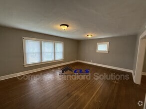 Building Photo - 832 S 17th St