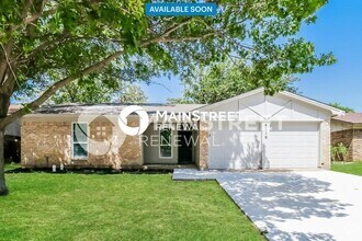 Building Photo - 4710 Green Hollow Dr
