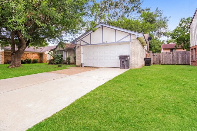 Building Photo - 16530 Quail Park Dr