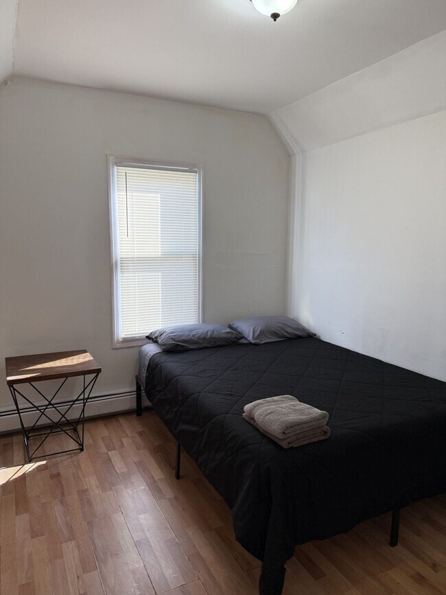 Foto del edificio - 456 Convery Blvd