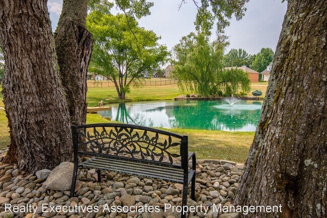 Building Photo - 4 br, 3 bath House - 3815 Mary Frances Drive