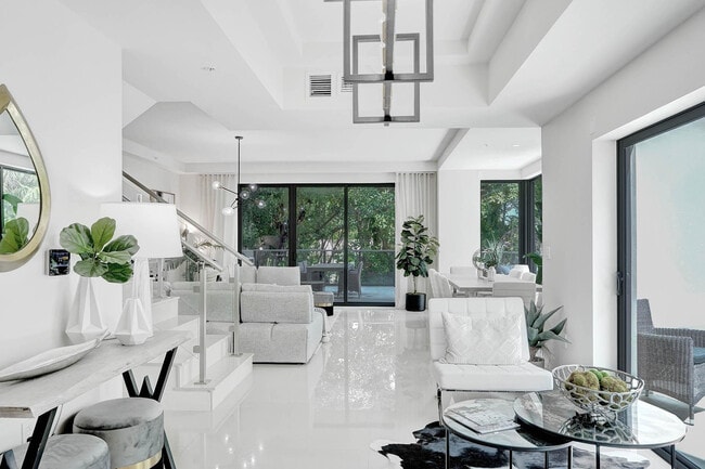 Foto del edificio - 3040 N Ocean Blvd