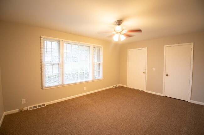 Foto del edificio - 7327 Coronado Ct