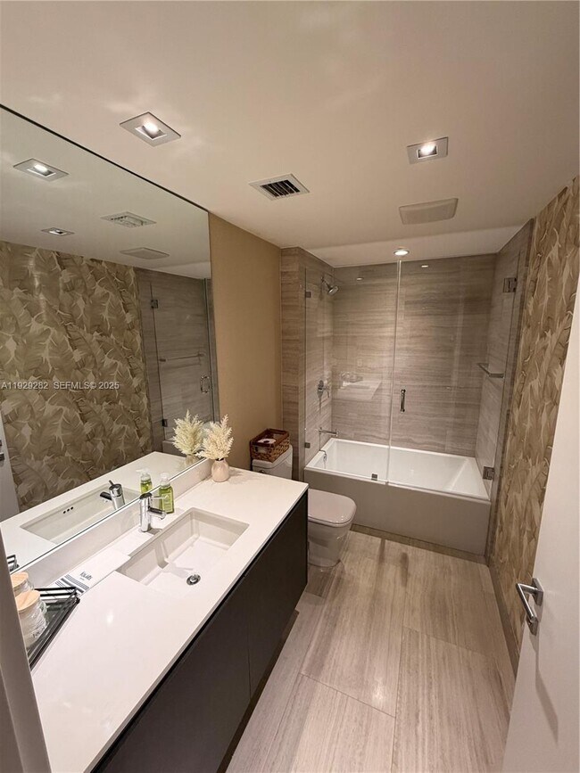 Foto del edificio - 1451 Brickell Ave