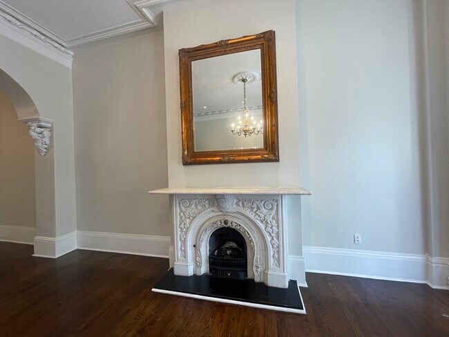 Building Photo - 582 Massachusetts Ave