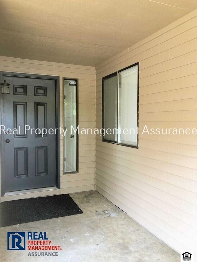 Foto principal - Attractive 2 BR/1 BA single-level Beaverto...