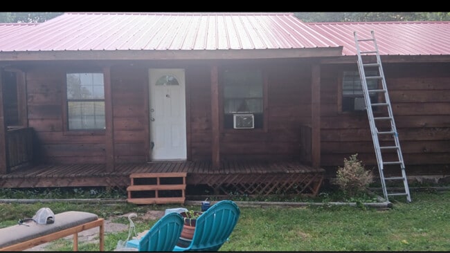 Building Photo - 243 Carter Rd