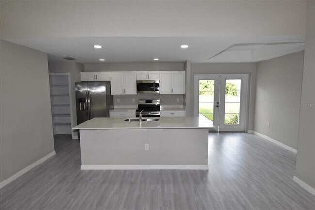 Foto del edificio - 212 Antis Dr