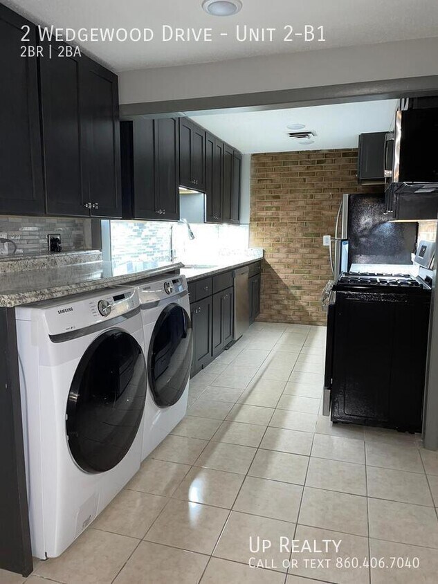 Foto principal - 2 Wedgewood Dr