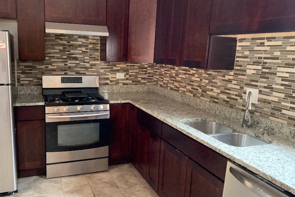 Kitchen - 2315 N Washtenaw Ave