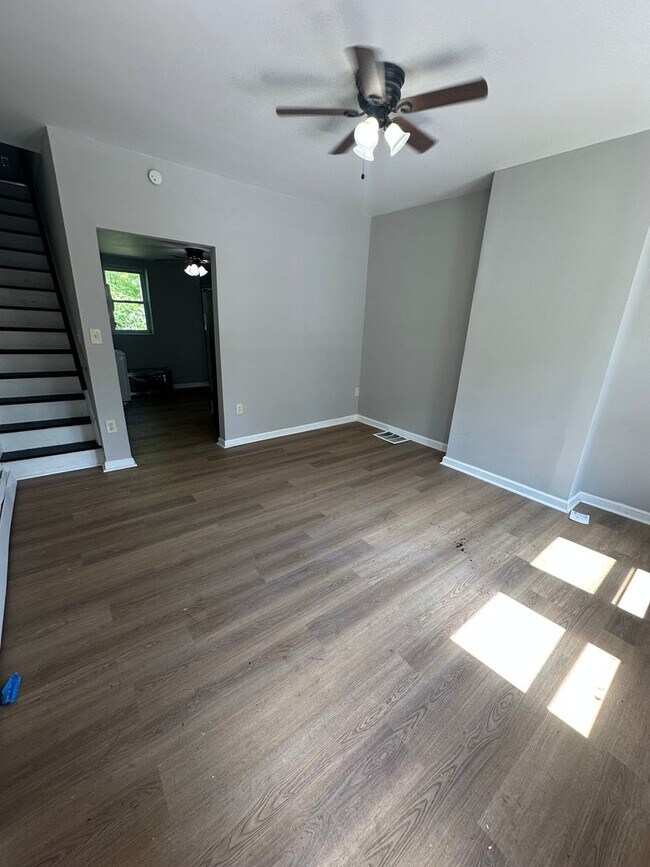 Foto del edificio - 2 Bed, 1 Bath Townhome