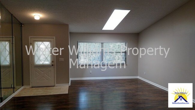 Building Photo - 46 Belleaire Dr