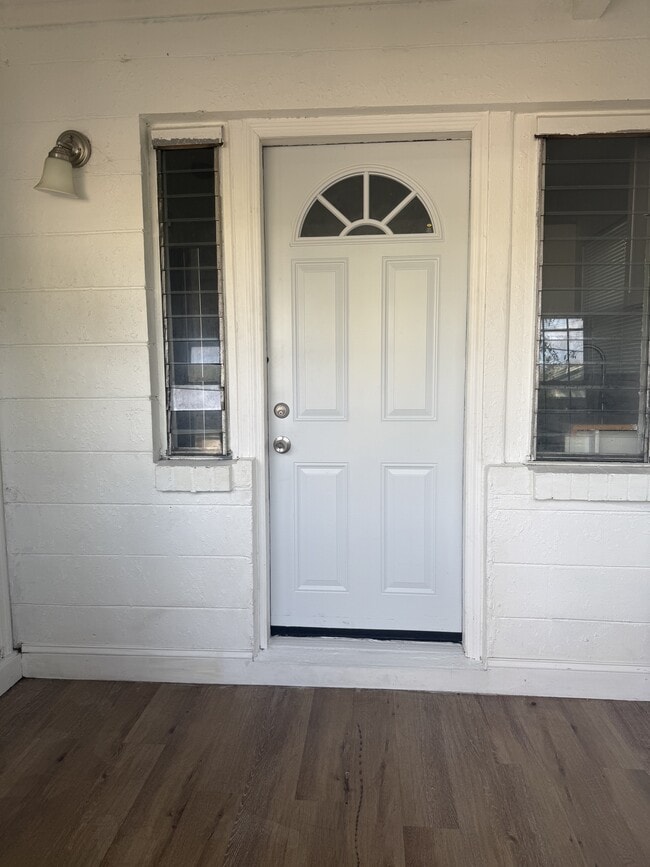 Foto del edificio - 1154 W 22nd St