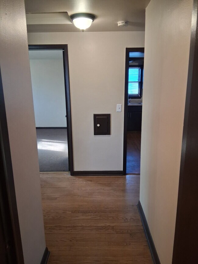 Foto del edificio - 5733 W Birch Ave